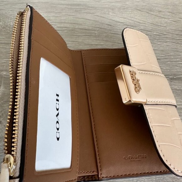 Grace Medium Beige Coach Signature Canvas Wallet Style No. CE686 - Picture 2 of 5